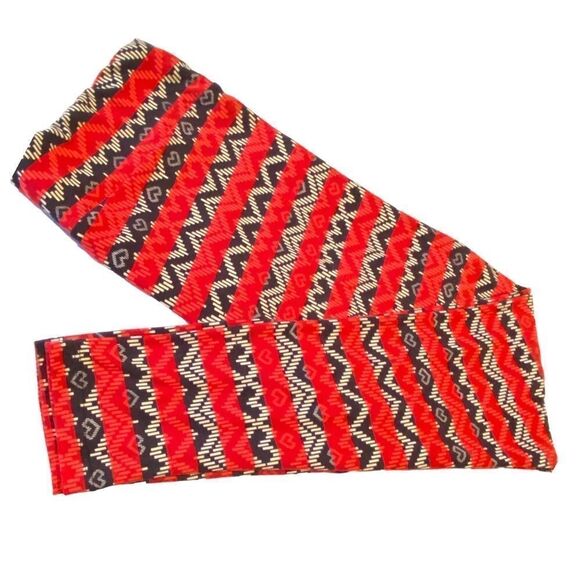 1270 LuLaRoe Size T & C Leggings Red Black Cream Zigzag Stripe Print New - Picture 1 of 4